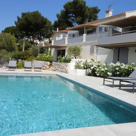 - Maison Méditerranée - Piscine Chauffée à 30c Casa de Férias *